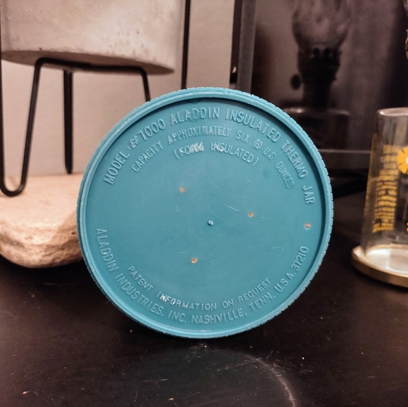 Vintage Turquoise & White 6oz Aladdin Thermos - Picture 6 of 11